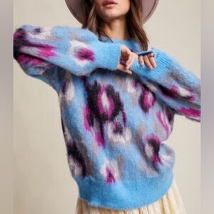 Listicle Blue and Pink Abstract Sweater